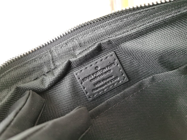 ルイヴィトンバッグ着用イメージ